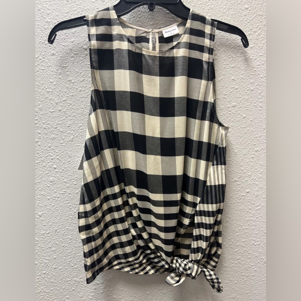 *NEW* Aritzia Babaton Hopkins Blouse Black Cream Check Sleeveles Tie Front Sz XS